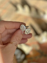 Load image into Gallery viewer, Solitude Signet